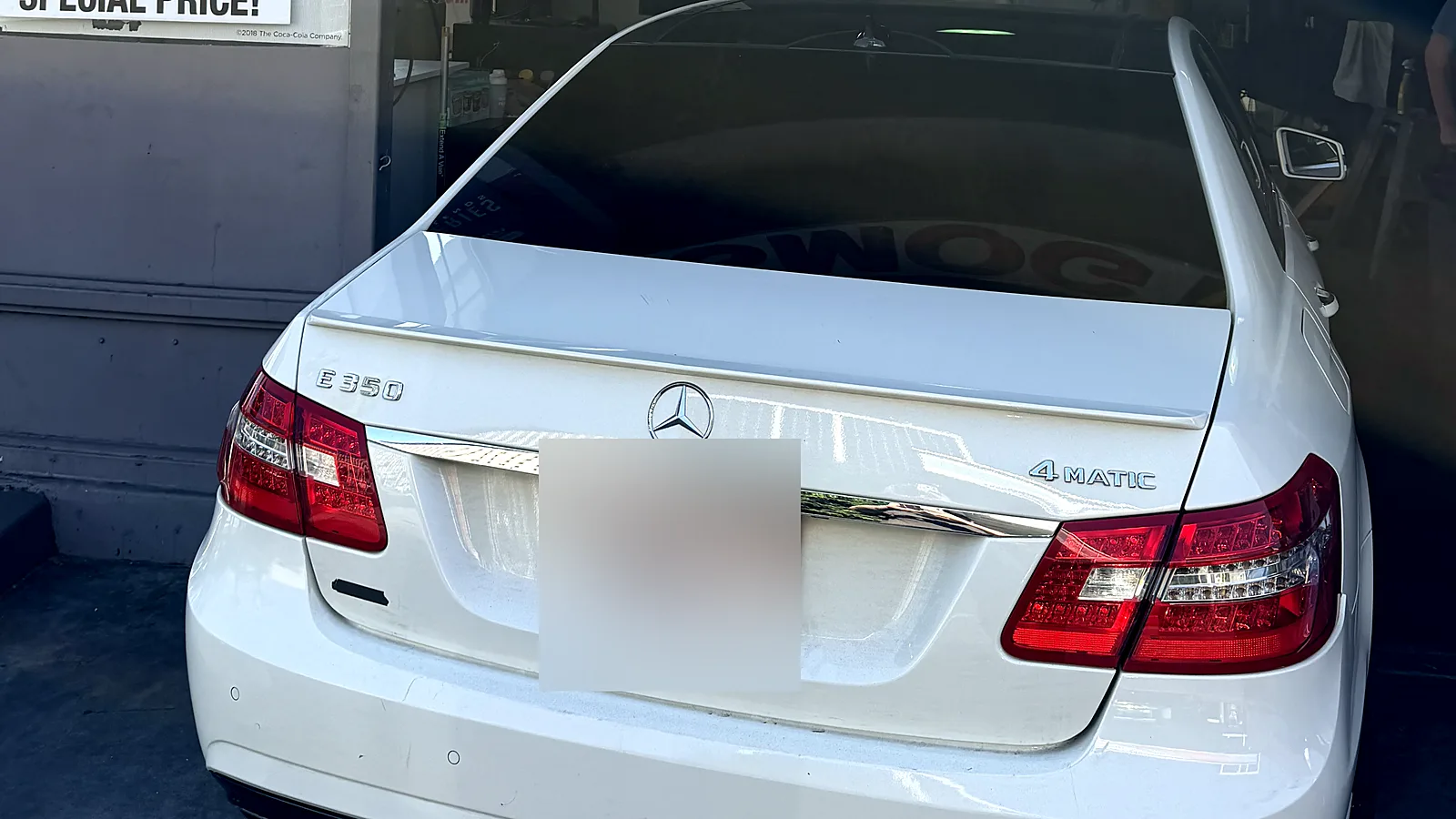 Diesel smog check in Los Angeles, CA: Mercedes-Benz E350 sedan pulled into our station